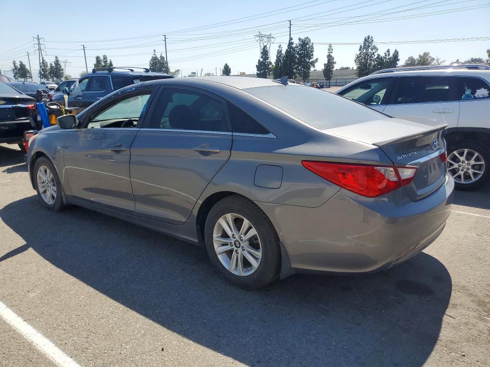 2013 Hyundai Sonata მანქანა იყიდება აუქციონზე, vin: 5NPEB4AC6DH572330, აუქციონის ნომერი: 46847946