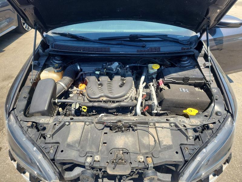 54121706 :رقم المزاد ، 1C3CCCDG1FN624158 vin ، 2015 Chrysler 200 مزاد بيع