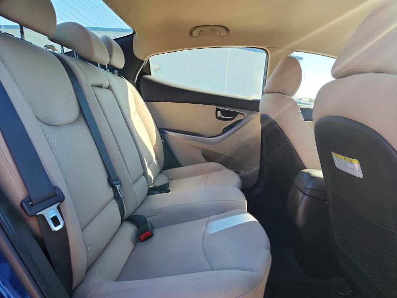 52146096 :رقم المزاد ، 5NPDH4AE9FH651568 vin ، 2015 Hyundai Elantra مزاد بيع