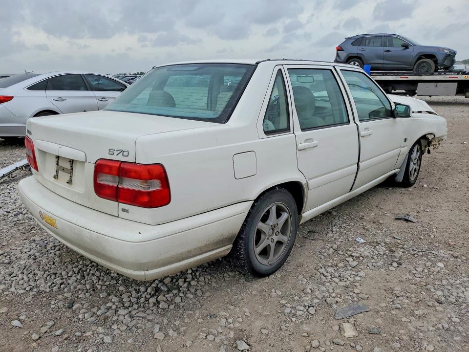2000 Volvo S70 მანქანა იყიდება აუქციონზე, vin: YV1LS61J9Y2665197, აუქციონის ნომერი: 53891166