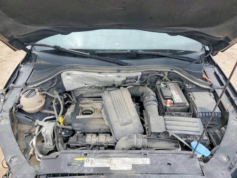 Auction sale of the 2017 Volkswagen Tiguan, vin: WVGAV7AX4HK000203, lot number: 52166376