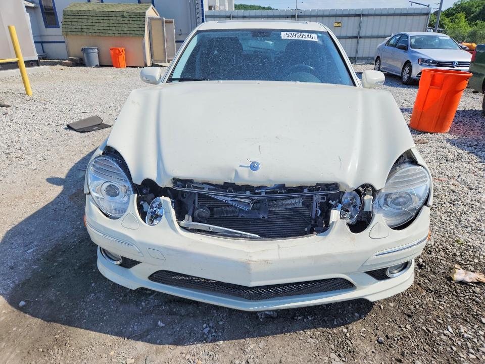 53959546 :رقم المزاد ، WDBUF56X59B380437 vin ، 2009 Mercedes-benz E مزاد بيع