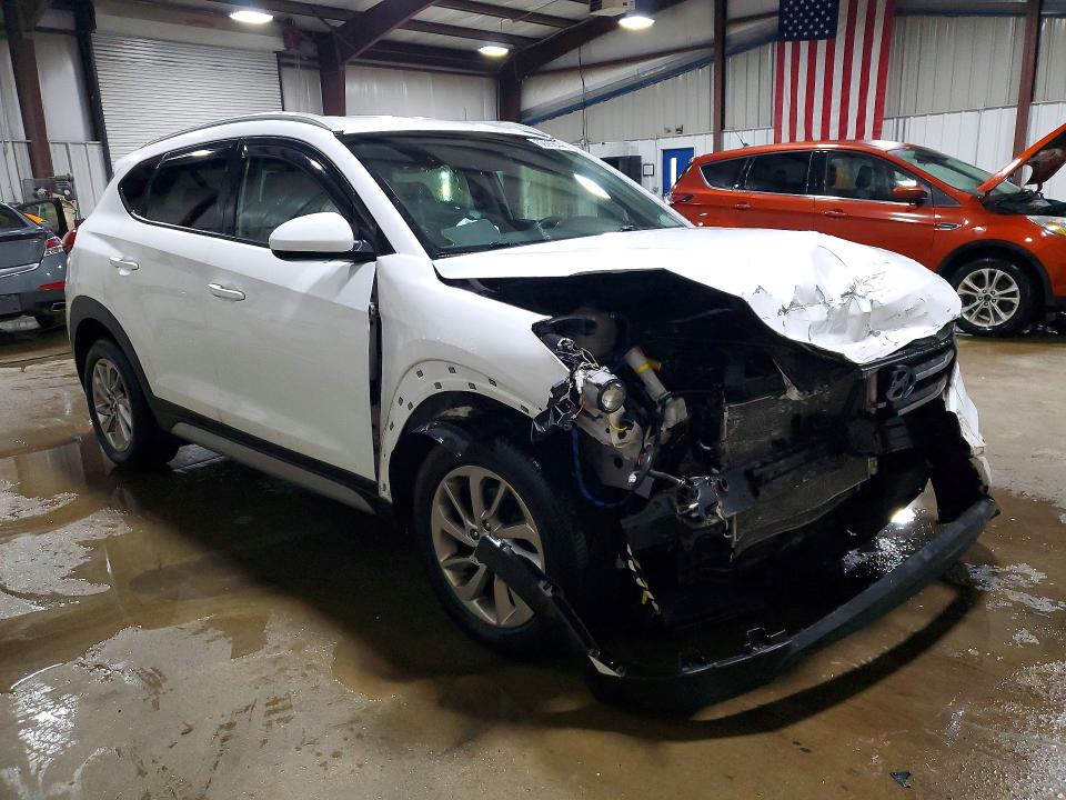 Продаж на аукціоні авто 2018 Hyundai Tucson, vin: KM8J3CA4XJU677092, номер лоту: 52268446