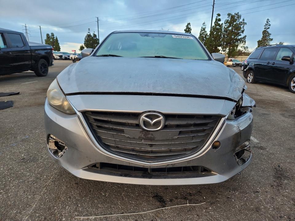54623336 :رقم المزاد ، JM1BM1U75G1319716 vin ، 2016 Mazda 3 مزاد بيع