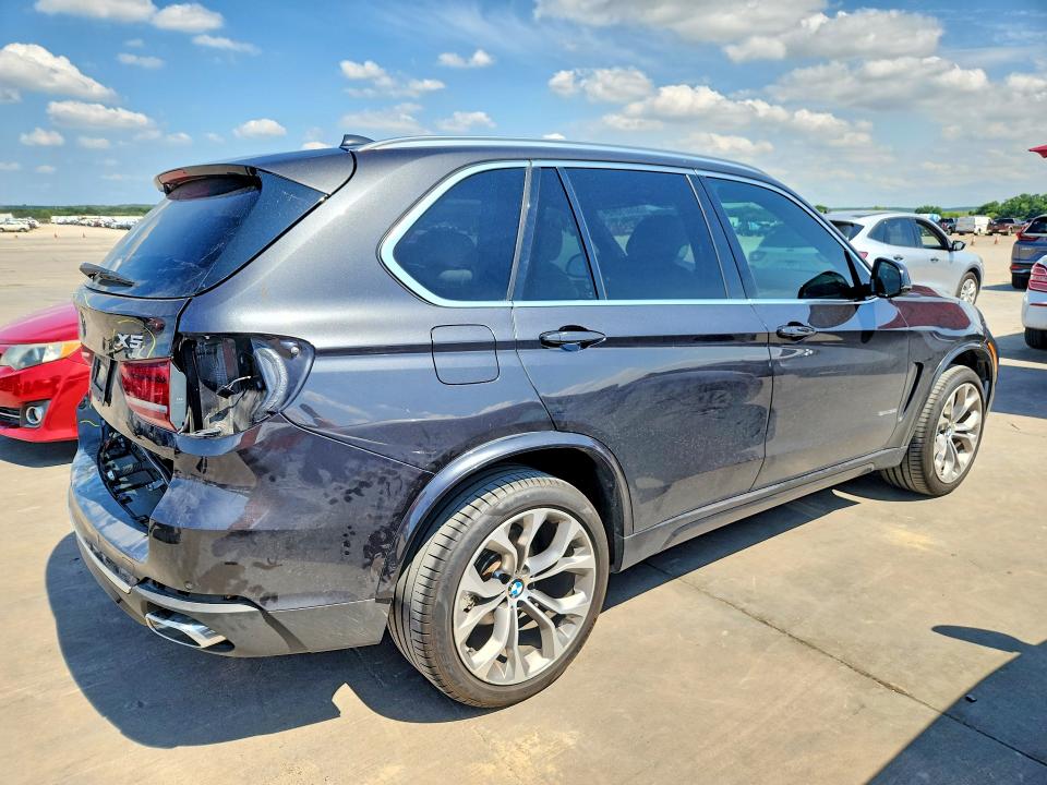 53901396 :رقم المزاد ، 5UXKR2C51J0X09506 vin ، 2018 Bmw X5 مزاد بيع