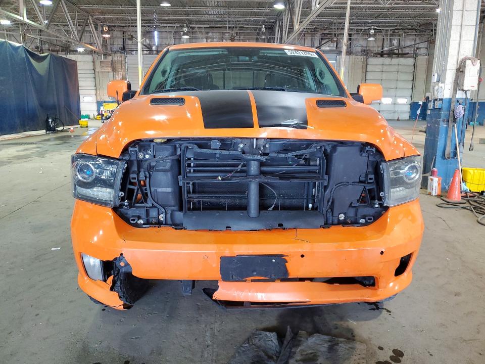52421296 :رقم المزاد ، 1C6RR7MT0HS592324 vin ، 2017 Ram 1500 مزاد بيع