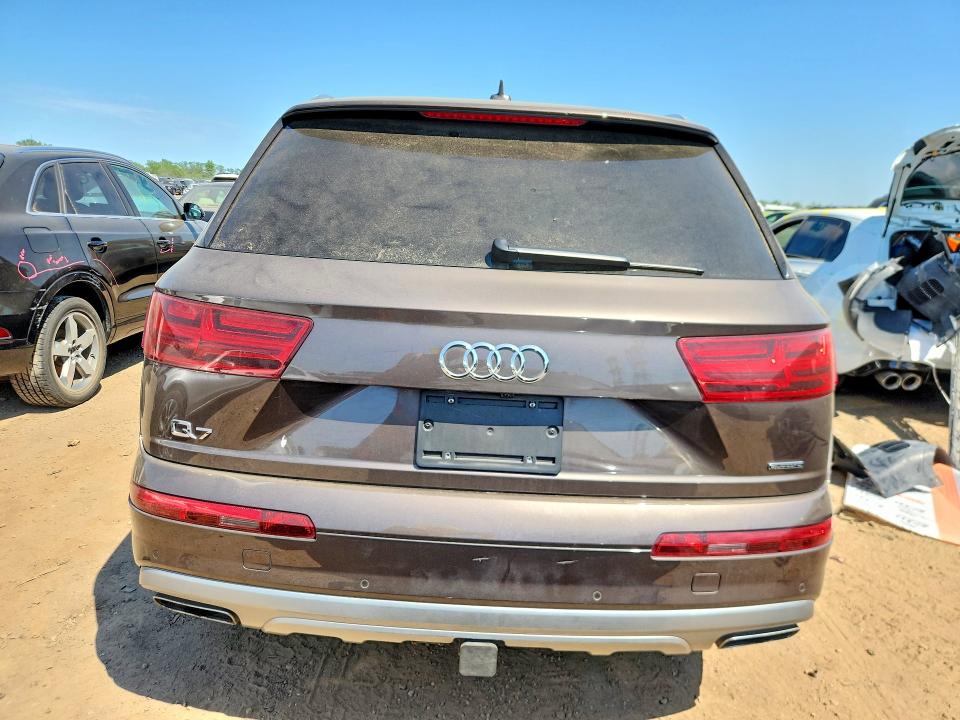 55016176 :رقم المزاد ، WA1LHAF76JD028132 vin ، 2018 Audi Q7 مزاد بيع