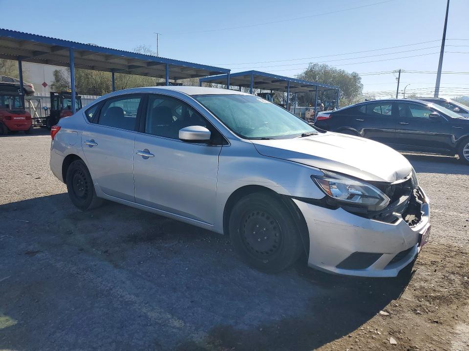 54327306 :رقم المزاد ، 3N1AB7AP8JY223402 vin ، 2018 Nissan Sentra مزاد بيع