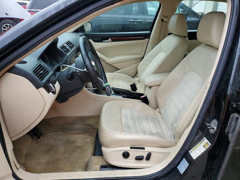 51725666 :رقم المزاد ، 1VWCN7A32EC010564 vin ، 2014 Volkswagen Passat مزاد بيع