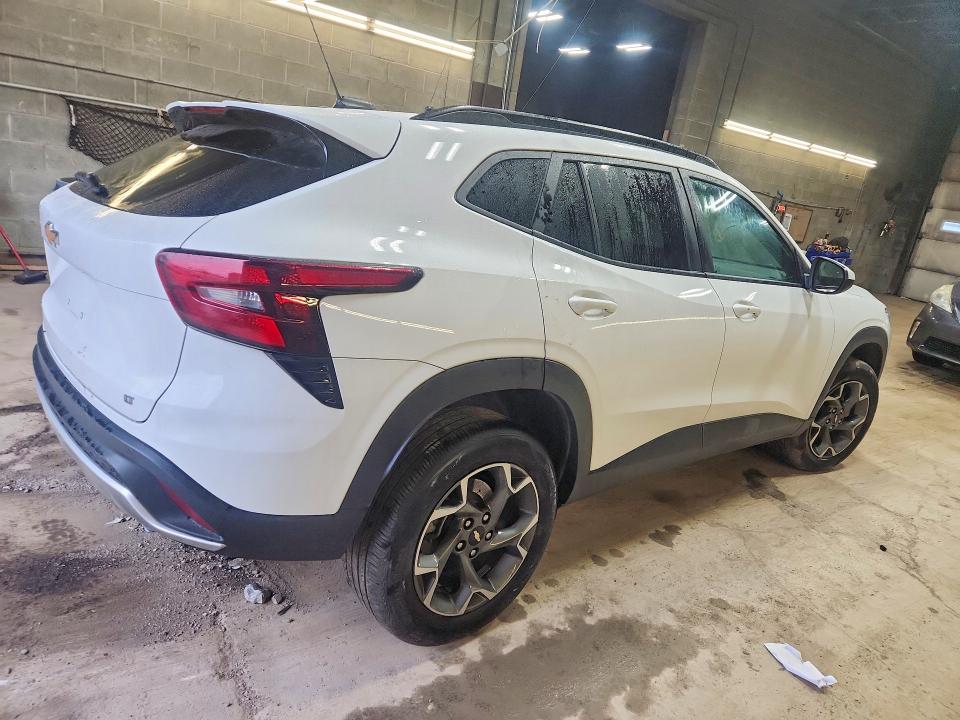 2024 Chevrolet Trax მანქანა იყიდება აუქციონზე, vin: KL77LHE20RC239782, აუქციონის ნომერი: 53643706
