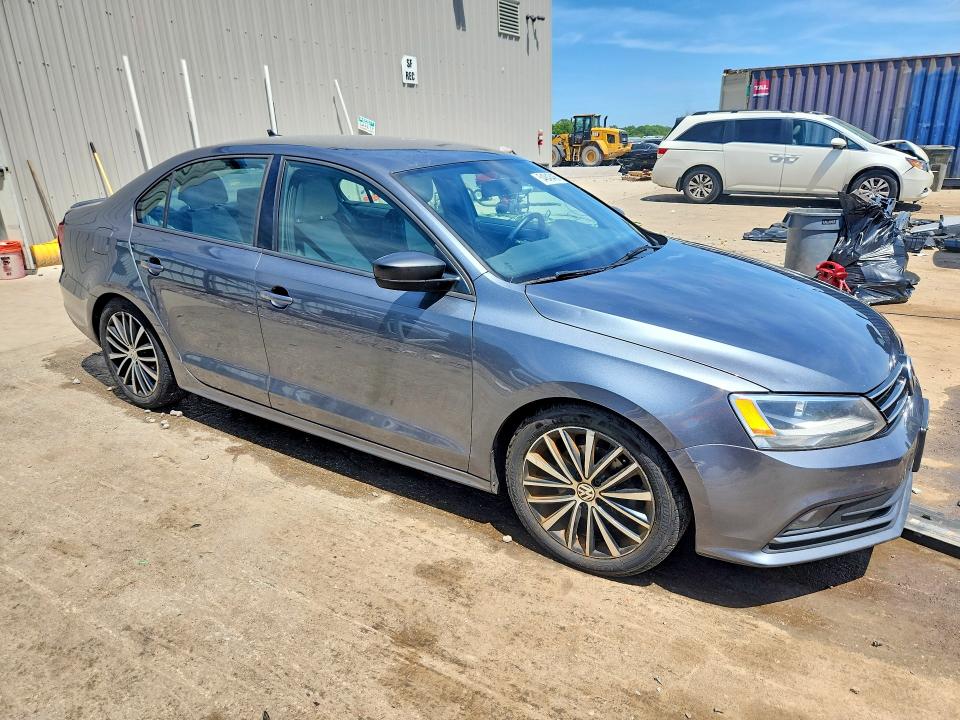 54843486 :رقم المزاد ، 3VWB17AJXGM393189 vin ، 2016 Volkswagen Jetta مزاد بيع