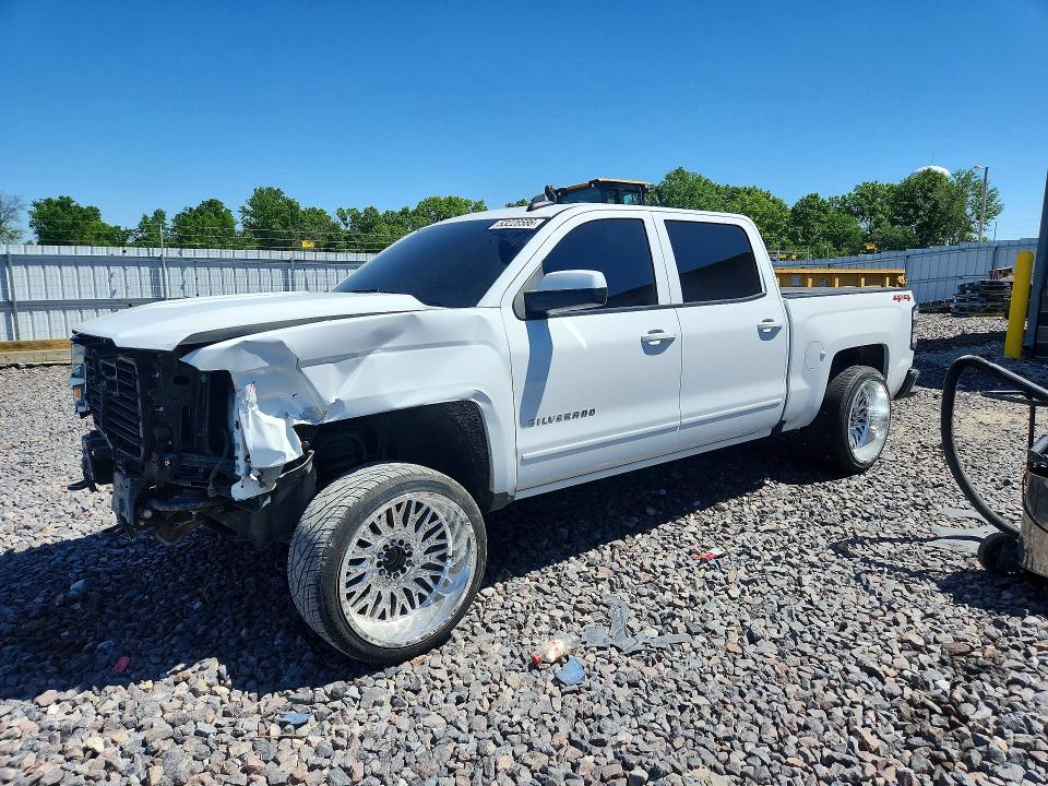 53228586 :رقم المزاد ، 3GCUKREC4JG416374 vin ، 2018 Chevrolet Silverado مزاد بيع