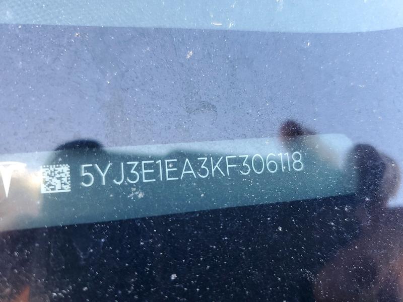 52963546 :رقم المزاد ، 5YJ3E1EA3KF306118 vin ، 2019 Tesla Model 3 مزاد بيع