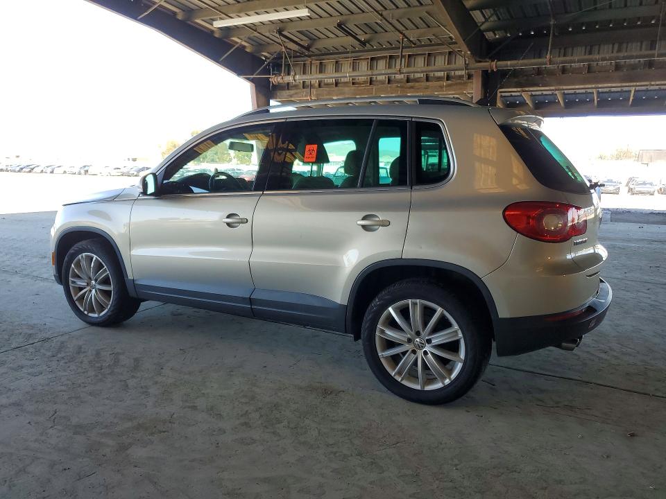 2011 Volkswagen Tiguan მანქანა იყიდება აუქციონზე, vin: WVGAV7AX7BW515325, აუქციონის ნომერი: 53105246