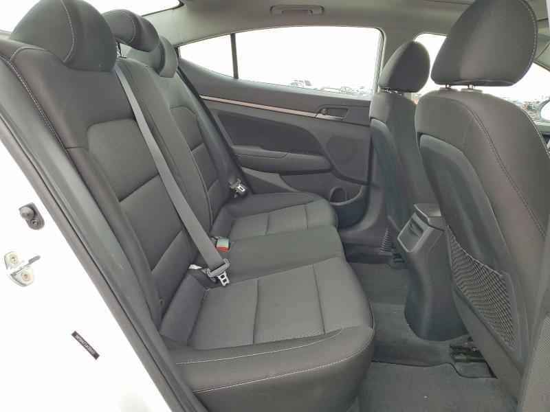52755766 :رقم المزاد ، 5NPD84LF2JH300421 vin ، 2018 Hyundai Elantra مزاد بيع