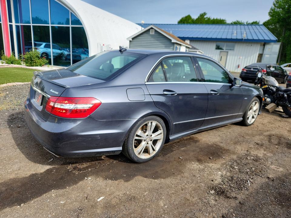 54424336 :رقم المزاد ، WDDHF8JB3CA561815 vin ، 2012 Mercedes-benz E مزاد بيع