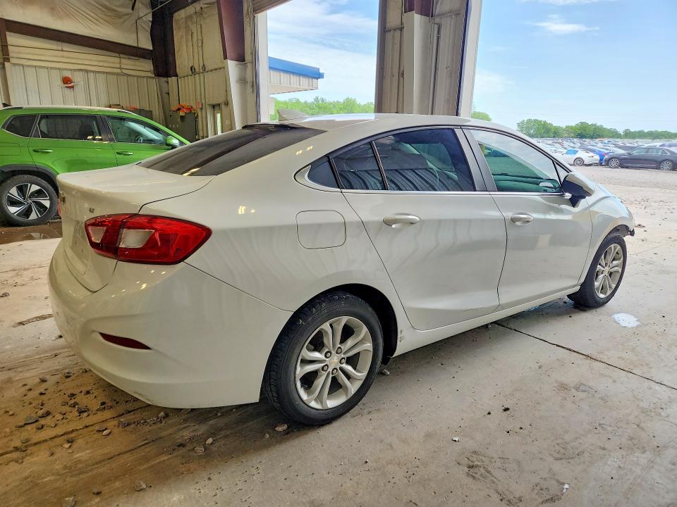 Продажа на аукционе авто 2019 Chevrolet Cruze, vin: 1G1BE5SM1K7125132, номер лота: 54636606