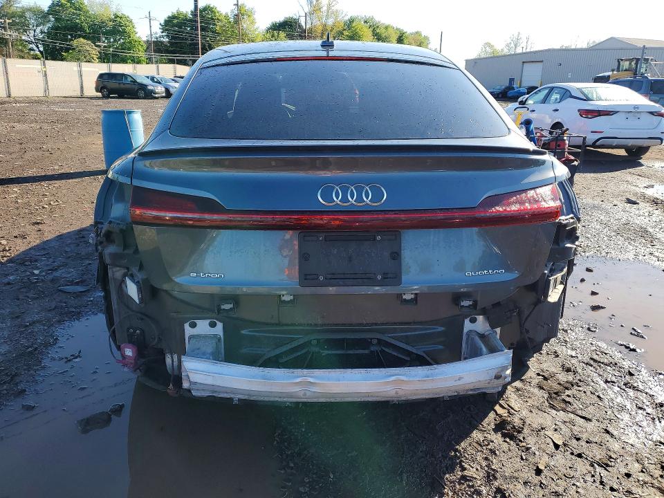 Продаж на аукціоні авто 2021 Audi E-tron, vin: WA11AAGE0MB012341, номер лоту: 51995616