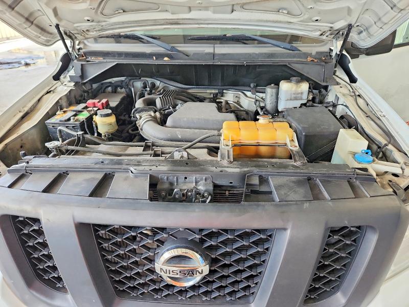 52837806 :رقم المزاد ، 1N6BF0KM9HN800458 vin ، 2017 Nissan Nv 2500 مزاد بيع