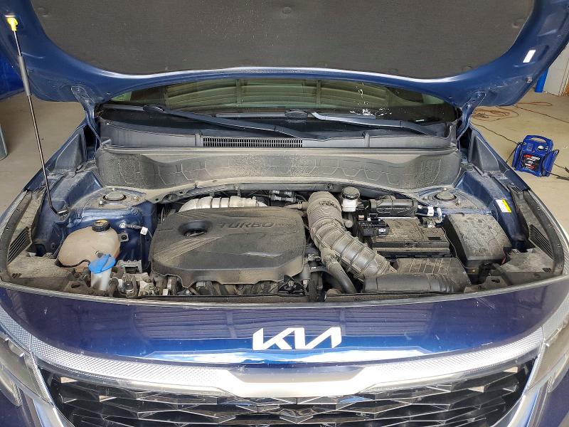 2023 Kia Seltos მანქანა იყიდება აუქციონზე, vin: KNDETCA28P7386165, აუქციონის ნომერი: 53575116