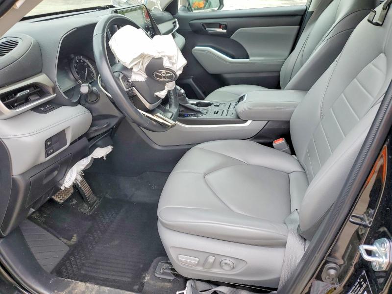 52450406 :رقم المزاد ، 5TDGZRBH3NS587424 vin ، 2022 Toyota Highlander مزاد بيع