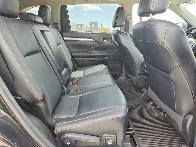 Продажа на аукционе авто 2019 Toyota Highlander, vin: 5TDJZRFH4KS619048, номер лота: 50787086