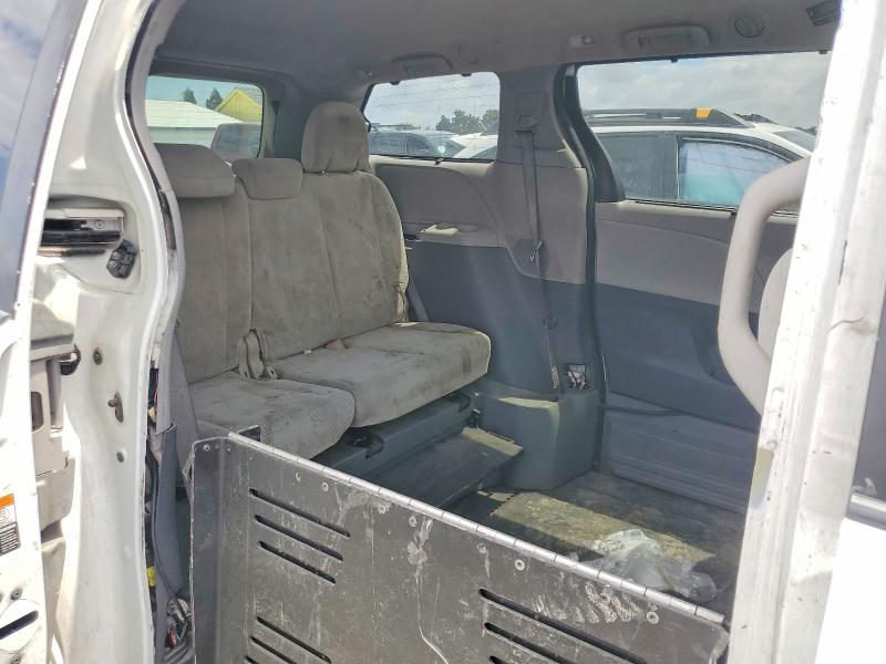 Продажа на аукционе авто 2019 Toyota Sienna, vin: 5TDKZ3DC2KS013160, номер лота: 55432296