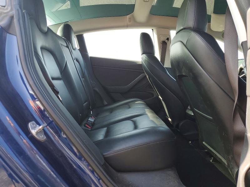 53609956 :رقم المزاد ، 5YJ3E1EB4JF105335 vin ، 2018 Tesla Model 3 مزاد بيع