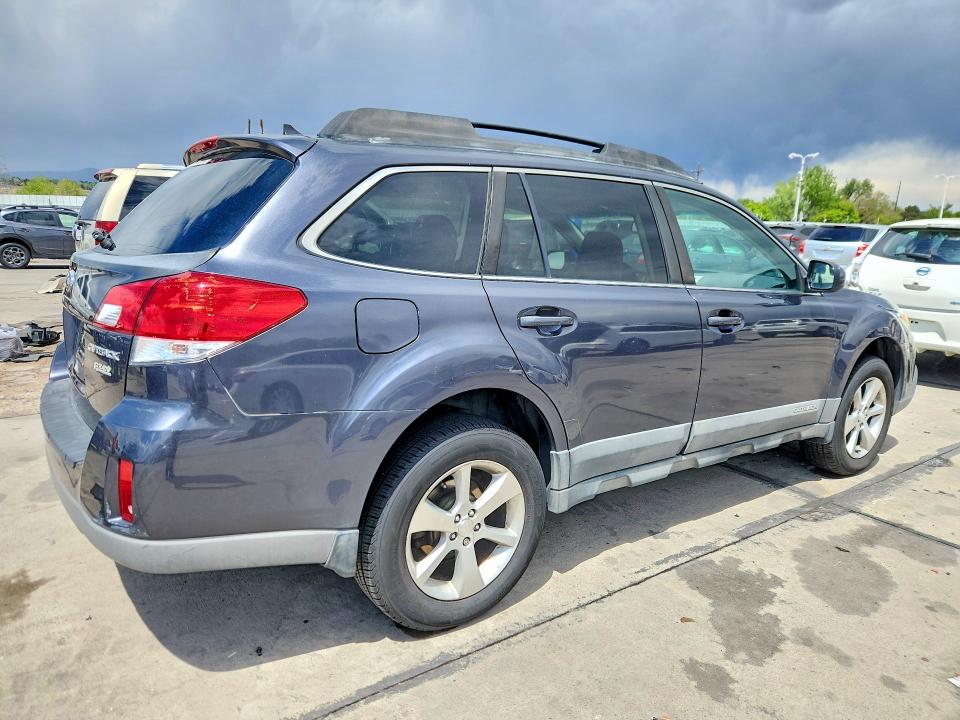 52412386 :رقم المزاد ، 4S4BRBKC4D3216838 vin ، 2013 Subaru Outback مزاد بيع