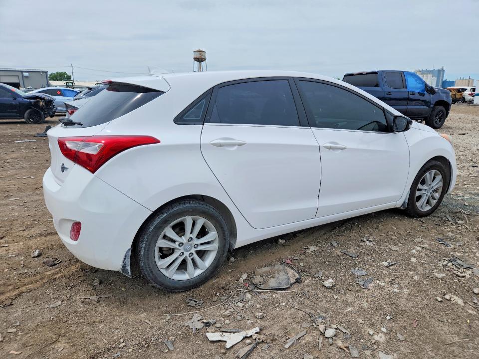 2013 Hyundai Elantra Gt მანქანა იყიდება აუქციონზე, vin: KMHD35LE5DU060086, აუქციონის ნომერი: 54490496