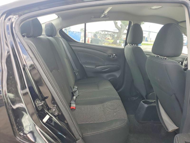 55095156 :رقم المزاد ، 3N1CN7AP8HL903405 vin ، 2017 Nissan Versa مزاد بيع
