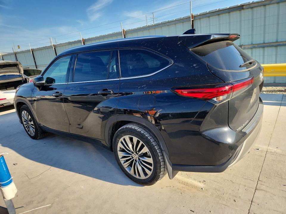 2021 Toyota Highlander მანქანა იყიდება აუქციონზე, vin: 5TDEBRCHXMS017767, აუქციონის ნომერი: 53024976