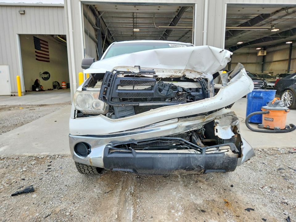 Продажа на аукционе авто 2010 Toyota Tundra, vin: 5TFUM5F13AX005141, номер лота: 53902416