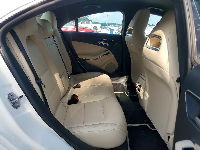 2018 Mercedes-benz Cla მანქანა იყიდება აუქციონზე, vin: WDDSJ4EB8JN657663, აუქციონის ნომერი: 55703096