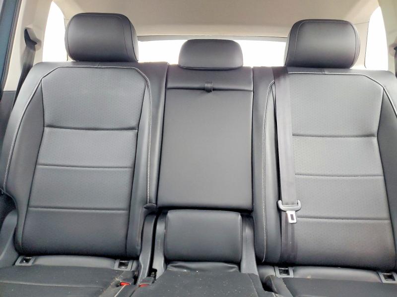 53637946 :رقم المزاد ، 3VV2B7AX1MM153949 vin ، 2021 Volkswagen Tiguan مزاد بيع