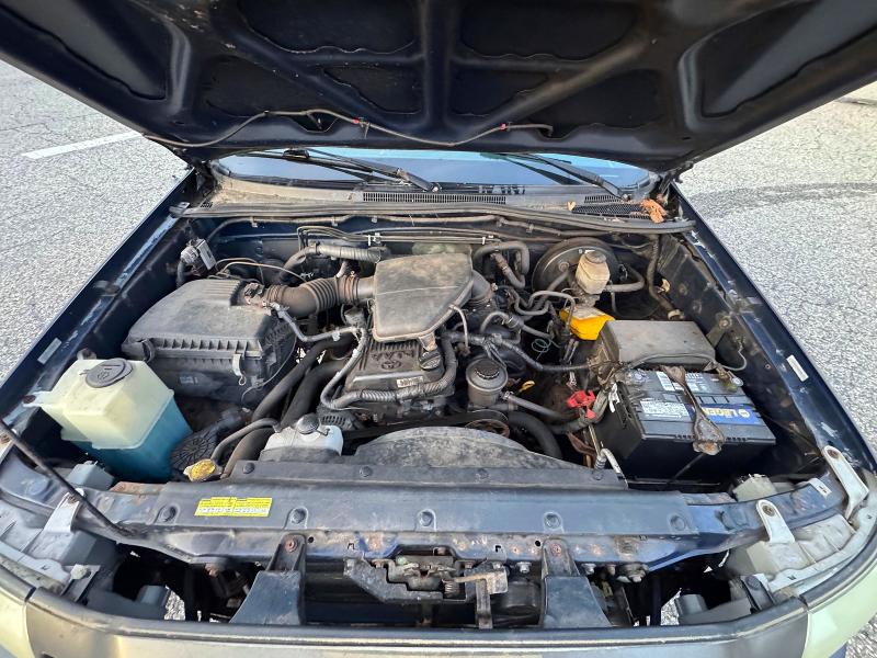 2008 Toyota Tacoma მანქანა იყიდება აუქციონზე, vin: 5TEUX42N18Z583364, აუქციონის ნომერი: 55361226