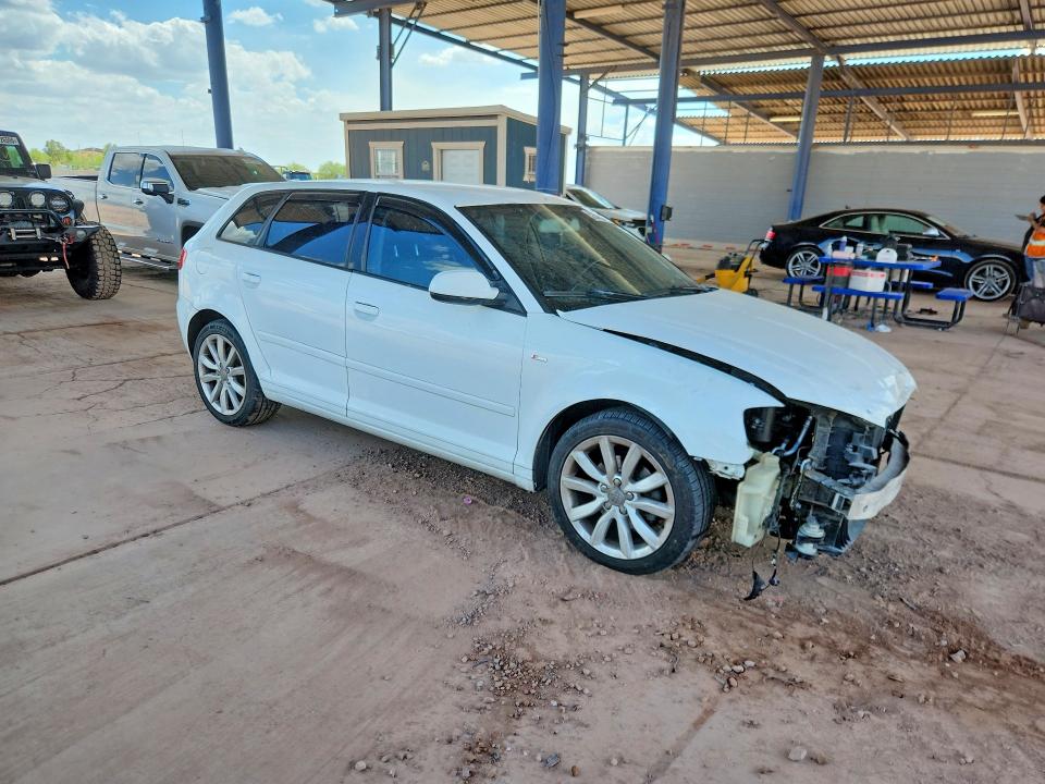 Продажа на аукционе авто 2011 Audi A3, vin: WAUBJBFM8BA044298, номер лота: 52585566