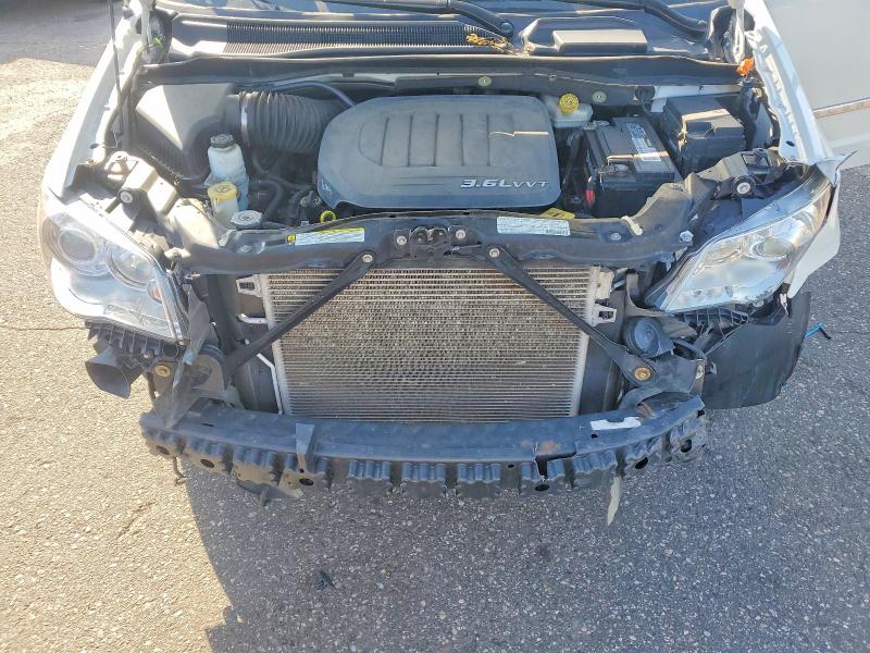 55143356 :رقم المزاد ، 2C4RC1GG7DR510283 vin ، 2013 Chrysler Town & Country مزاد بيع