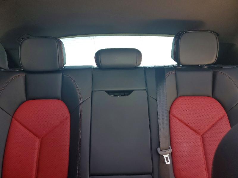 53769236 :رقم المزاد ، WP1AA2A55LLB06243 vin ، 2020 Porsche Macan مزاد بيع