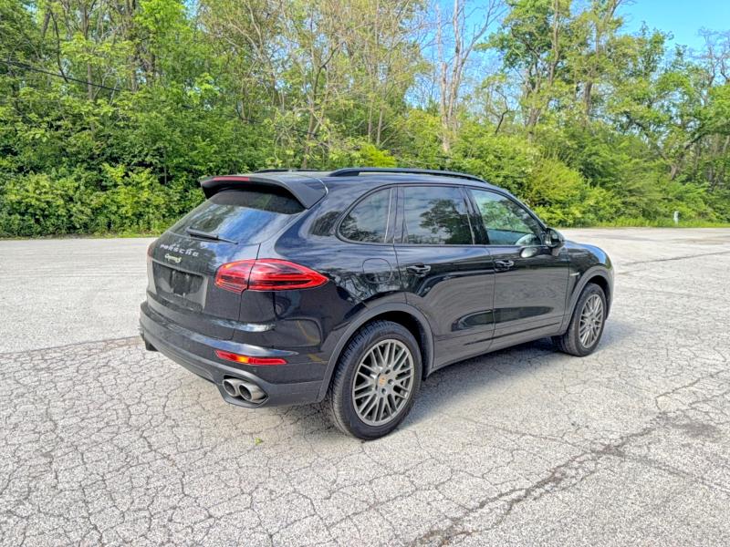 Продаж на аукціоні авто 2016 Porsche Cayenne, vin: WP1AE2A29GLA17811, номер лоту: 53825736