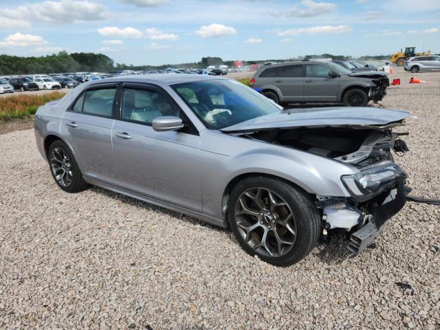 Продаж на аукціоні авто 2018 Chrysler 300, vin: 2C3CCABG4JH222577, номер лоту: 52347256