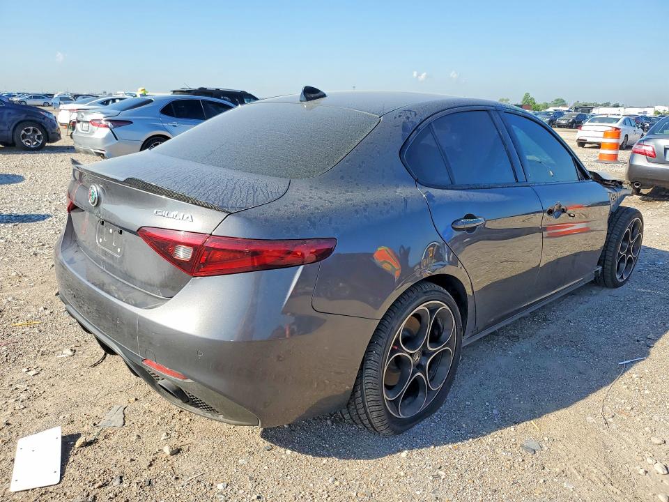 2023 Alfa Romeo Giulia მანქანა იყიდება აუქციონზე, vin: ZARFAMBN4P7671380, აუქციონის ნომერი: 53003426