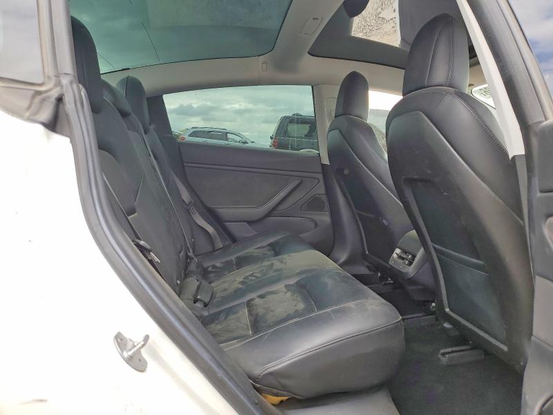 54167586 :رقم المزاد ، 5YJ3E1EA7JF047325 vin ، 2018 Tesla Model 3 مزاد بيع