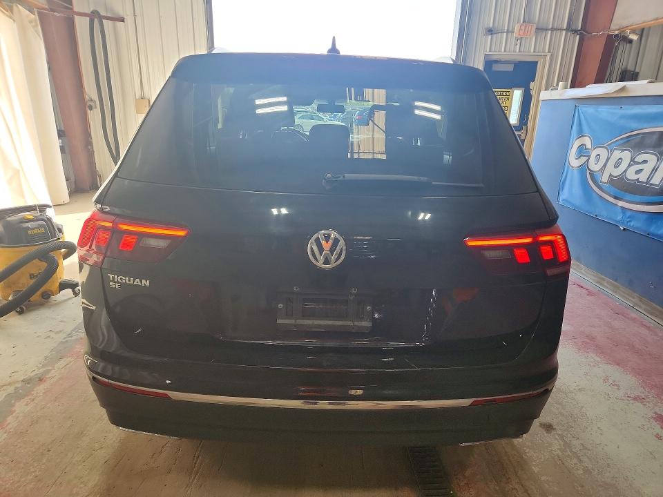 Продажа на аукционе авто 2021 Volkswagen Tiguan, vin: 3VV3B7AX3MM113456, номер лота: 53400836