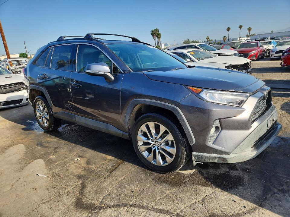 2021 Toyota Rav4 მანქანა იყიდება აუქციონზე, vin: 2T3C1RFV5MC135057, აუქციონის ნომერი: 50662906