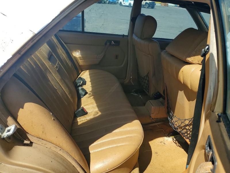 54732826 :رقم المزاد ، WDBDB22A1EA052914 vin ، 1984 Mercedes-benz 190 مزاد بيع