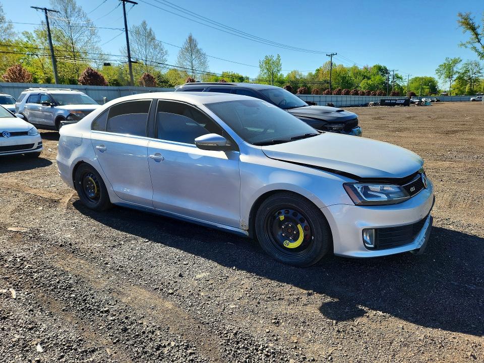2013 Volkswagen Jetta მანქანა იყიდება აუქციონზე, vin: 3VW5A7AJXDM225352, აუქციონის ნომერი: 52883296