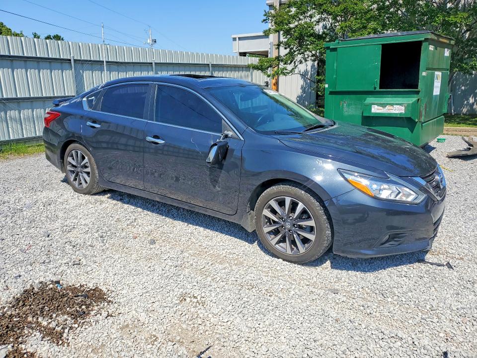 Продажа на аукционе авто 2017 Nissan Altima, vin: 1N4AL3AP7HC135484, номер лота: 53412166