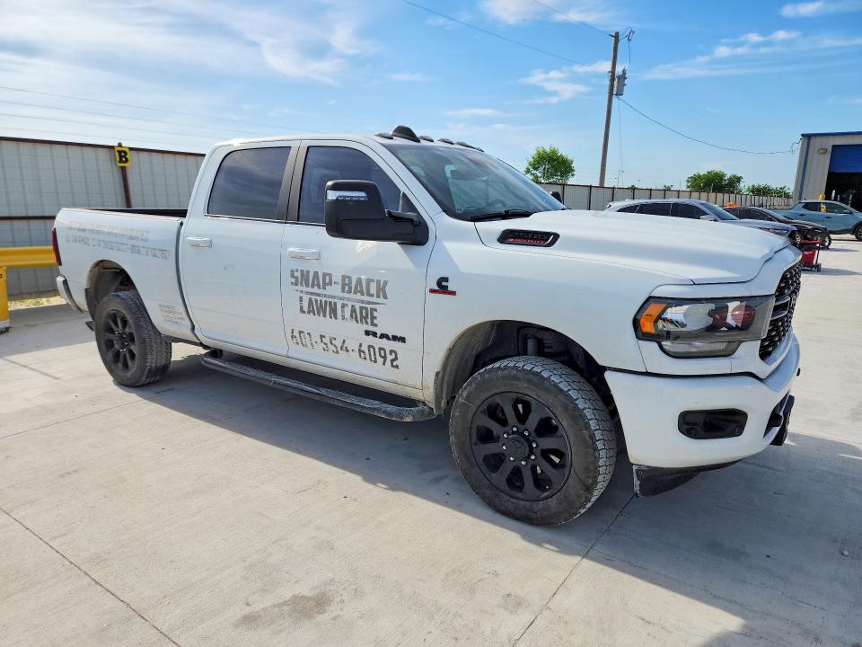 52200346 :رقم المزاد ، 3C6UR5DL8RG118595 vin ، 2024 Ram 2500 مزاد بيع
