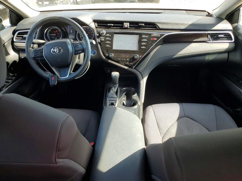 54480706 :رقم المزاد ، 4T1B31HK1JU501173 vin ، 2018 Toyota Camry مزاد بيع